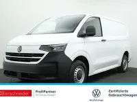 Gebraucht VW T7 110 PS (80 kW) 2025 Weiß Van