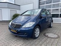 Gebraucht Mercedes A160 95 PS (69 kW) 2011 Blau Limousine