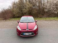 Gebraucht Ford Fiesta 82 PS (60 kW) 2009 Rot Kleinwagen