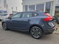 Gebraucht Volvo V40 CC Plus 152 PS (111 kW) 2017 Blau Kombi