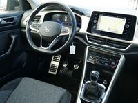 Gebraucht VW T-Roc Move 110 PS (80 kW) 2023 Indiumgrau metallic SUV