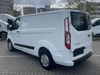 Gebraucht Ford Transit Custom 105 PS (77 kW) 2021 Weiß Van / Kleinbus