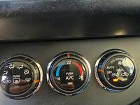 Gebraucht Nissan Note 76 PS (55 kW) 2010 Gold Kleinwagen