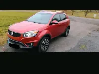 Gebraucht SsangYong Korando 150 PS (110 kW) 2014 Rot SUV
