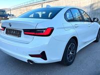 Gebraucht BMW 320 Advantage 190 PS (139 kW) 2019 Weiß Limousine