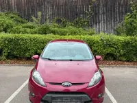 Second-hand Ford Fiesta 90 CP (66 kW) 2010 Andere farben Coupe