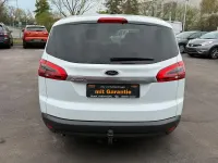 Gebraucht Ford S-MAX S 163 PS (119 kW) 2013 Weiß Van / Kleinbus