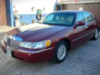 Gebraucht Lincoln Town Car 235 PS (172 kW) 1998 Rot Limousine
