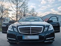 Gebraucht Mercedes E220 Avantgarde 170 PS (125 kW) 2011 Schwarz Limousine