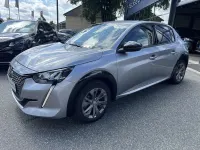 Gebraucht Peugeot e-208 Allure+ 100 kW (136 PS) 2023 Silber Kleinwagen