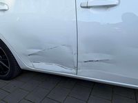 Gebraucht Toyota Auris Hybrid Edition-S 99 PS (72 kW) 2017 Weiß Kombi