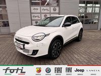 Neu Fiat 600 La Prima 145 PS (106 kW) 2026 Gelato weiß SUV
