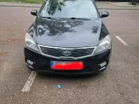 Gebraucht Kia Ceed 106 PS (77 kW) 2010 Schwarz Kleinwagen