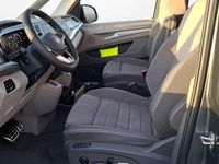 Neu VW Multivan 150 PS (110 kW) 2026 Grau Van