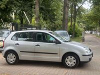 Gebraucht VW Polo 54 PS (39 kW) 2004 Silber Limousine