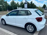 Gebraucht VW Polo Trendline 65 PS (47 kW) 2018 Weiß Kleinwagen