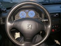 Gebraucht Peugeot 106 75 PS (55 kW) 1998 Rot Kleinwagen