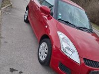 Gebraucht Suzuki Swift Club 94 PS (69 kW) 2011 Rot Kleinwagen
