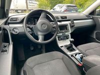 gebraucht VW Passat Variant EZ 2011 mit Anhängerkupplung 1.Hand