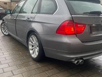 Gebraucht BMW 330 245 PS (180 kW) 2008 Grau Kombi