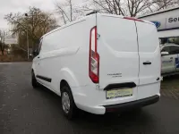 Gebraucht Ford 300 Trend 131 PS (96 kW) 2022 Weiß Van / Kleinbus
