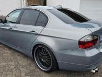 Gebraucht BMW 325 Performance 218 PS (160 kW) 2005 Grau Limousine