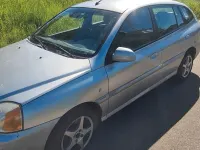 Używany Kia Rio 97 KM (71 kW) 2003 Srebrny Sedan/Limuzyna