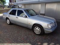 Gebraucht Mercedes E280 193 PS (141 kW) 1995 Silber Limousine