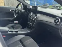 Gebraucht Mercedes GLA200 156 PS (114 kW) 2019 Weiß SUV