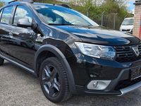 Gebraucht Dacia Sandero Prestige 90 PS (66 kW) 2017 Schwarz Limousine