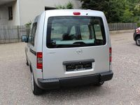 Usata Opel Combo Edition 90 CV (66 kW) 2007 Argento Monovolume