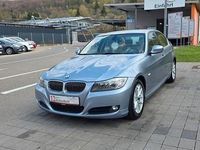 Gebraucht BMW 325 Comfort Edition 218 PS (160 kW) 2011 Blau Limousine