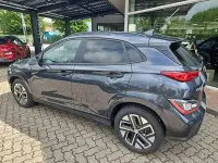 Gebraucht Hyundai Kona Trend 25 kW (35 PS) 2022 Dark knight / mic SUV
