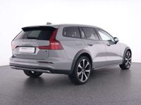 Gebraucht Volvo V60 CC Plus 197 PS (144 kW) 2023 Andere farbe Kombi