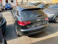 Gebraucht Audi A3 Attraction 110 PS (80 kW) 2016 Schwarz Limousine