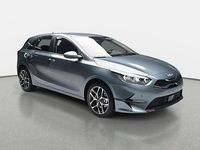 Neu Kia Ceed Spirit 140 PS (102 kW) 2025 Grau Kleinwagen