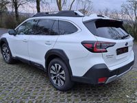 Gebraucht Subaru Outback Platinum 169 PS (124 kW) 2025 Weiß Kombi