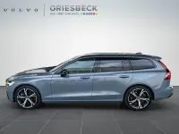 Gebraucht Volvo V60 Plus 455 PS (334 kW) 2023 Thunder grey / metallic Kombi