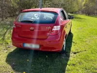 Gebraucht Hyundai i30 110 PS (80 kW) 2010 Rot Kleinwagen