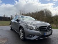 Gebraucht Mercedes A180 122 PS (89 kW) 2013 Grau Limousine
