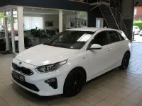 Gebraucht Kia Ceed Vision 140 PS (102 kW) 2020 Casa white Kleinwagen