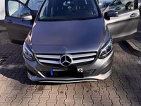 Gebraucht Mercedes B180 109 PS (80 kW) 2018 Grau Van / Kleinbus