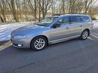 Gebraucht Volvo V70 Summum 181 PS (133 kW) 2015 Silber Kombi