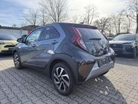 Neu Toyota Aygo X 72 PS (52 kW) 2026 Celestite grey metallic SUV