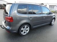 Gebraucht VW Touran Cup 105 PS (77 kW) 2014 Grau Van / Kleinbus