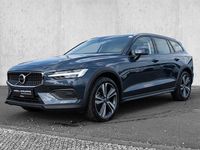 Gebraucht Volvo V60 CC Plus 197 PS (144 kW) 2024 Denim blue / metallic Kombi