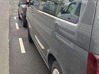 Gebraucht VW T6 Trendline 140 PS (102 kW) 2015 Grau Van