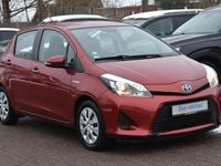 Gebraucht Toyota Yaris Hybrid Life 75 PS (55 kW) 2012 Rot Kleinwagen
