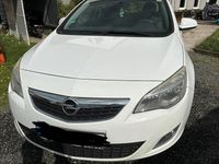 Gebraucht Opel Astra Sport 110 PS (80 kW) 2012 Weiß Kombi