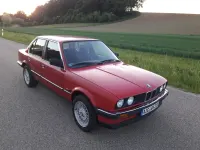Gebraucht BMW 318 Basis 102 PS (75 kW) 1987 Rot Limousine